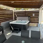 Manolo House With Jacuzzi & Pool Holiday home