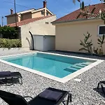 Σπίτι διακοπών Manolo House With Jacuzzi & Pool